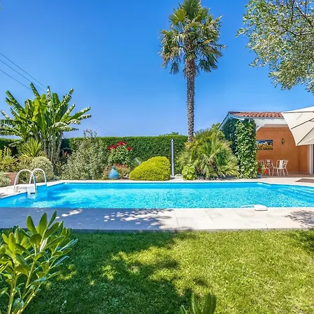Сasa de vacaciones In With Pool, Cleaning Included *